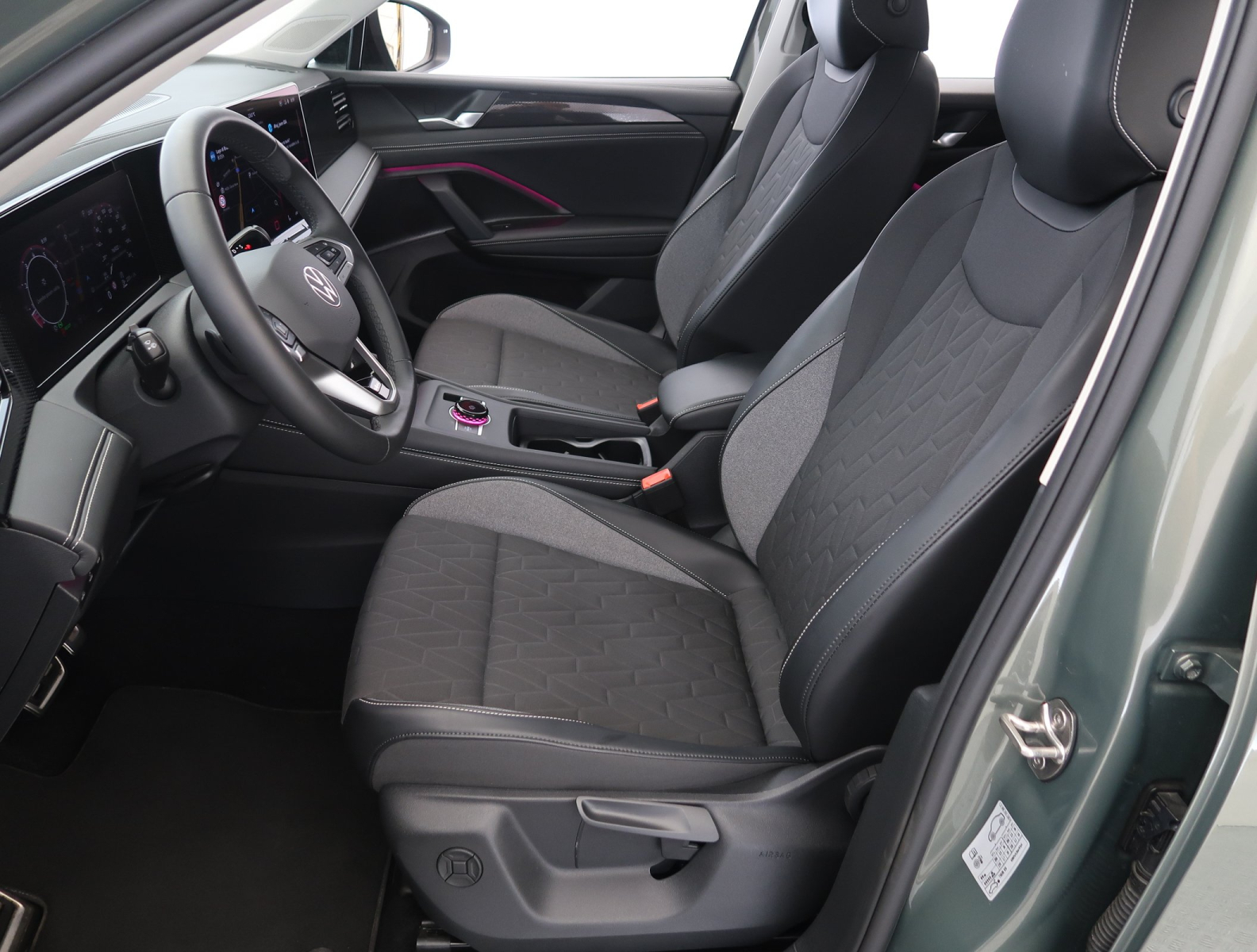 Volkswagen Tiguan - 2025