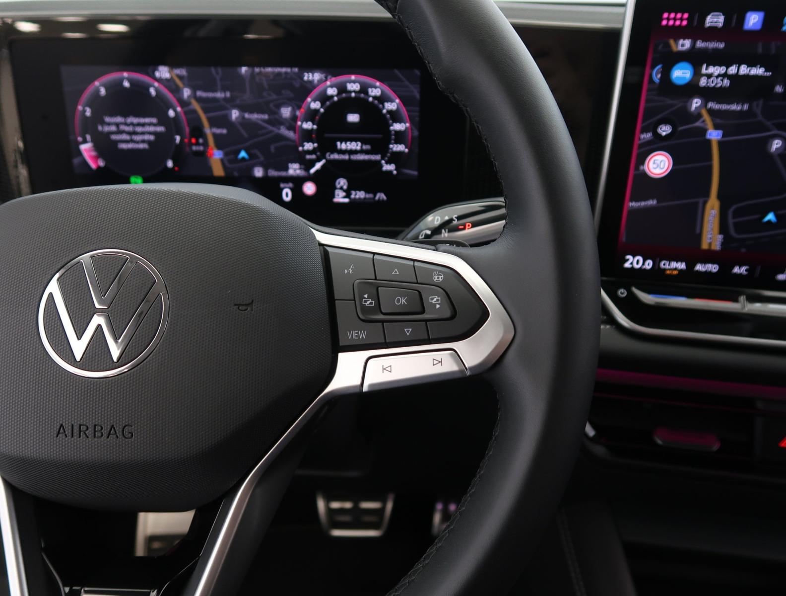 Volkswagen Tiguan - 2025