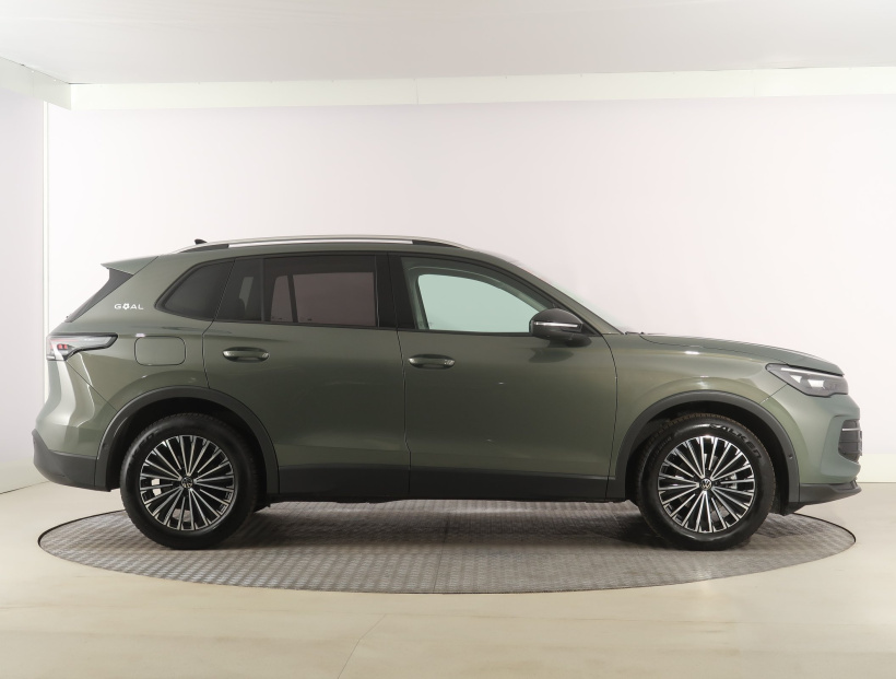 Volkswagen Tiguan, 2025
