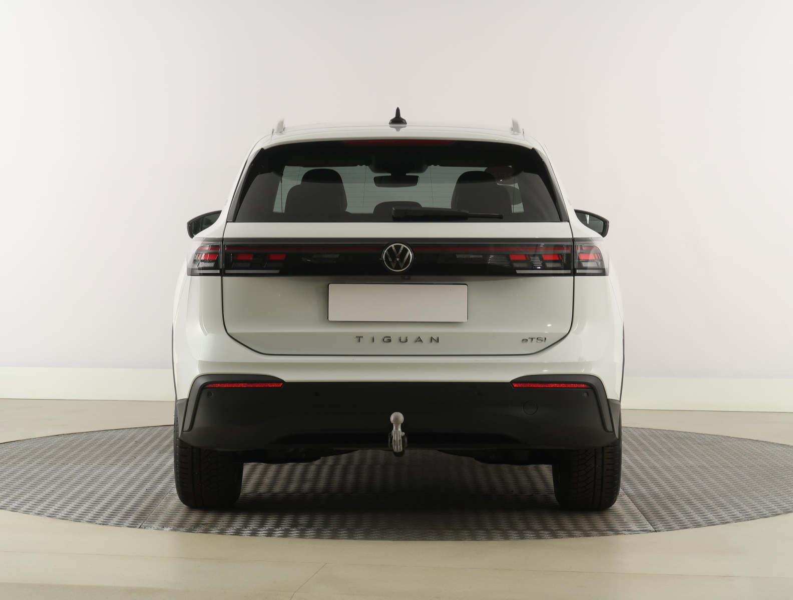 Volkswagen Tiguan - 2025
