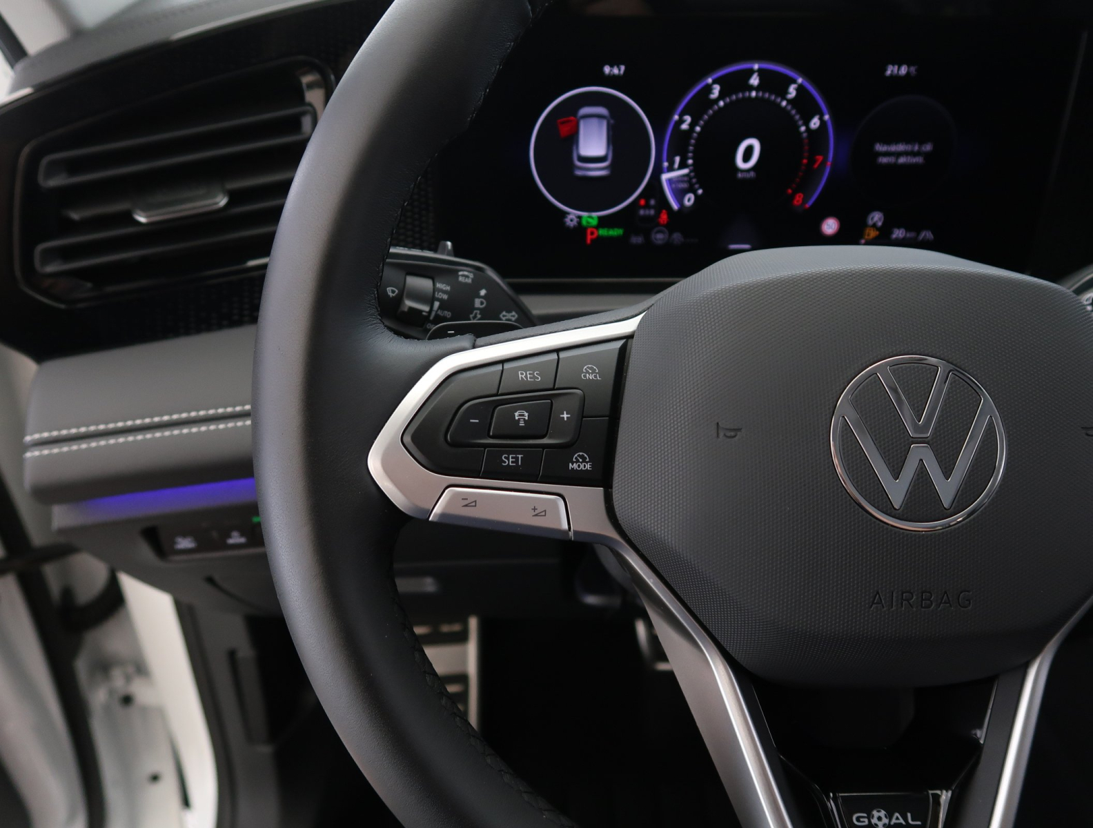 Volkswagen Tiguan - 2025