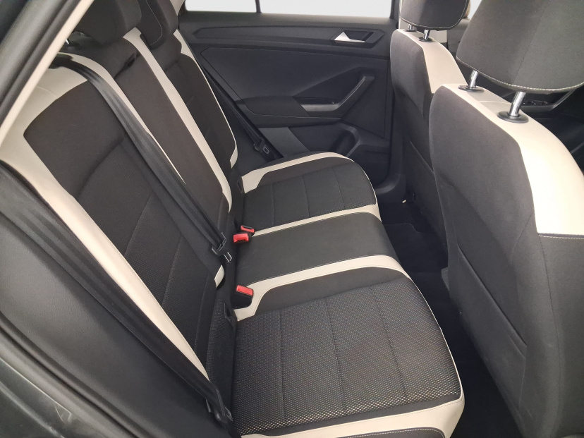 Volkswagen T-Roc, 2018