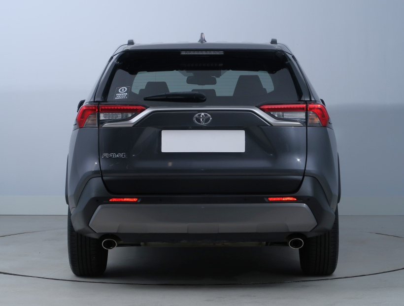Toyota RAV 4, 2021