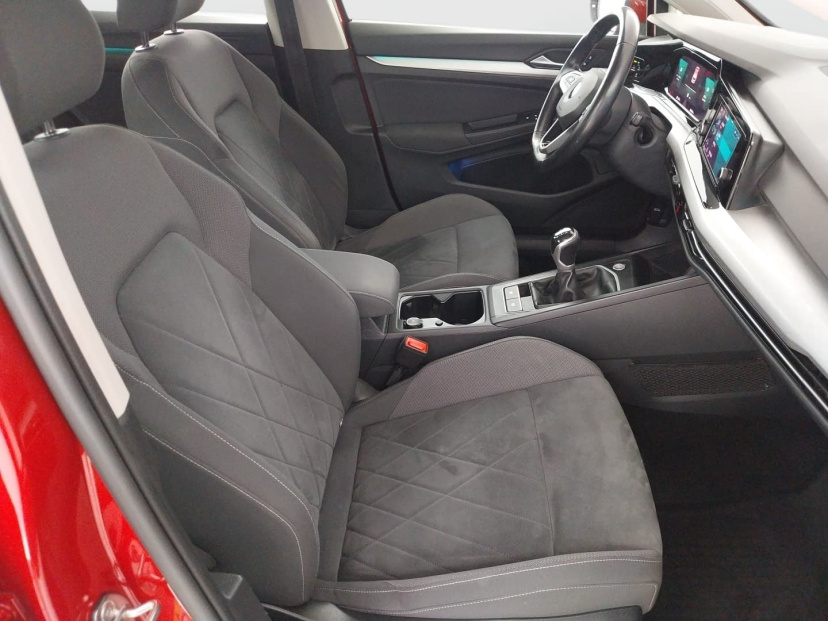 Volkswagen Golf, 2021