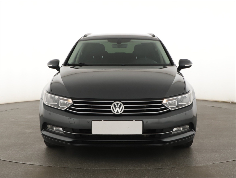 Volkswagen Passat, 2016