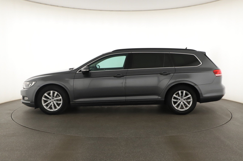 Volkswagen Passat, 2016