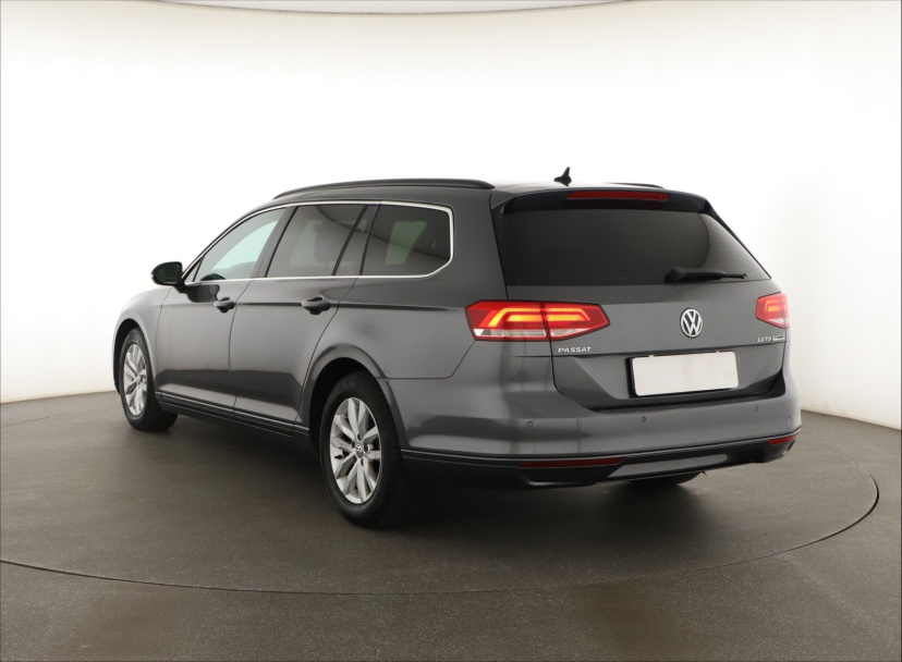 Volkswagen Passat, 2016