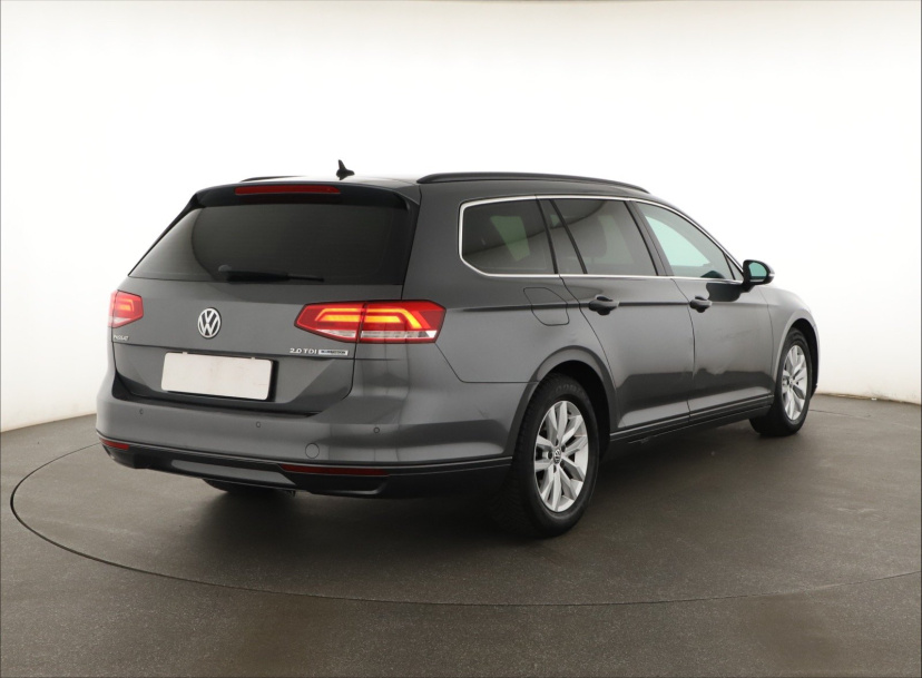 Volkswagen Passat, 2016