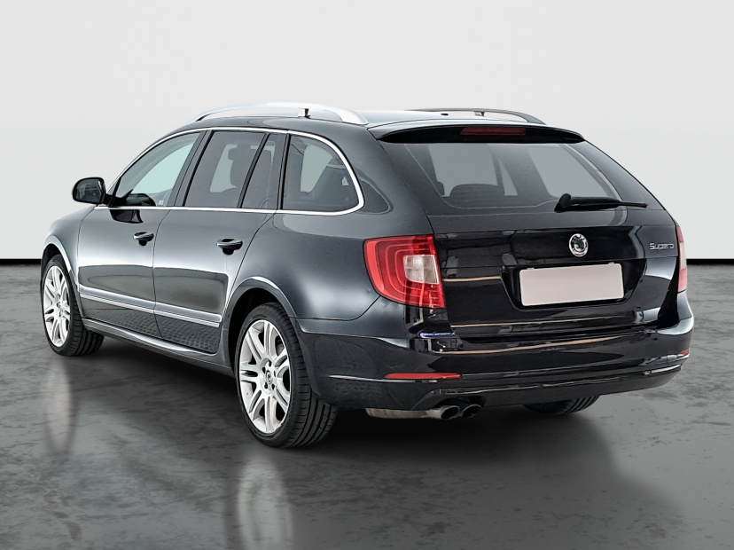 Škoda Superb, 2010