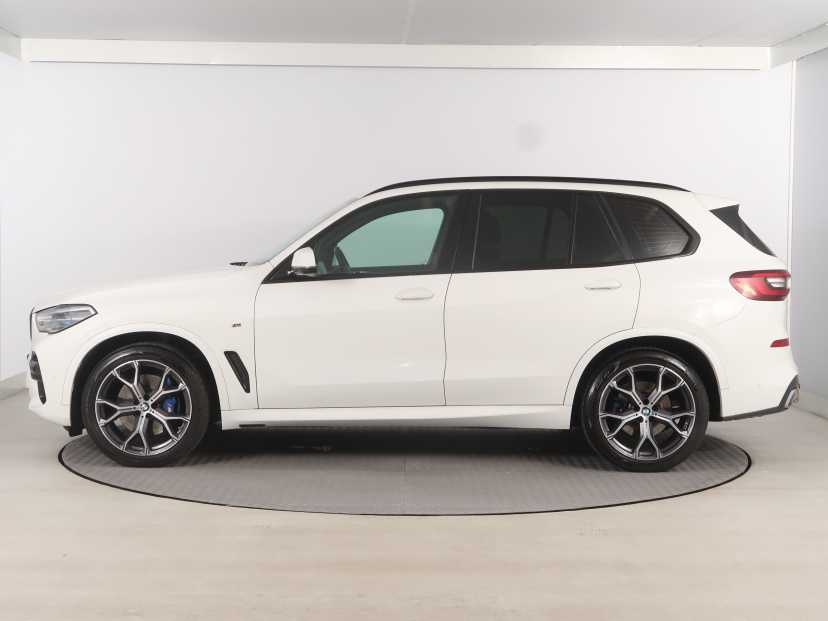 BMW X5, 2022