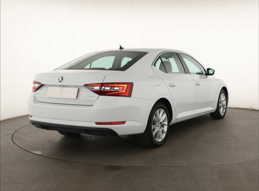 Škoda Superb, 2019