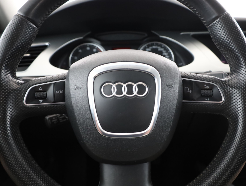 Audi A4, 2010