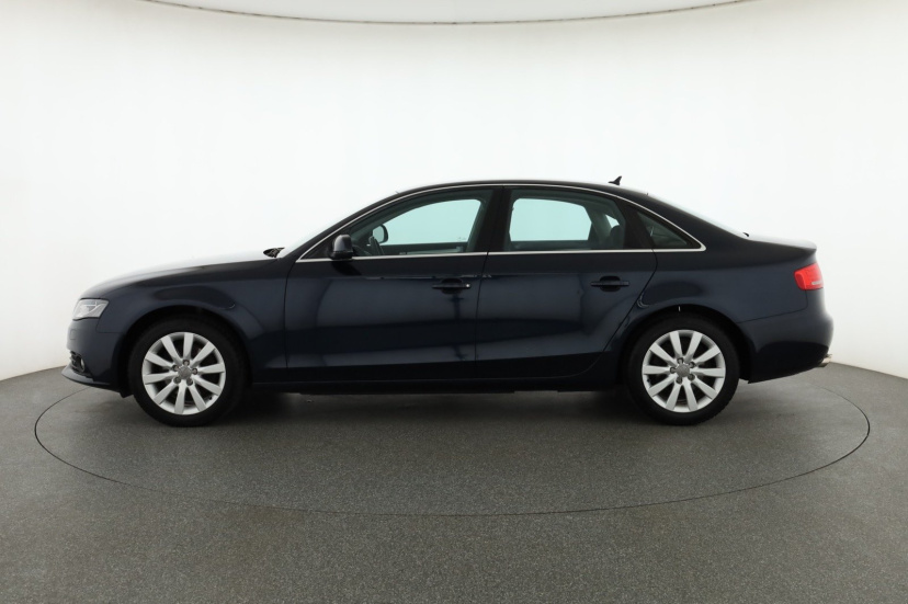 Audi A4, 2010