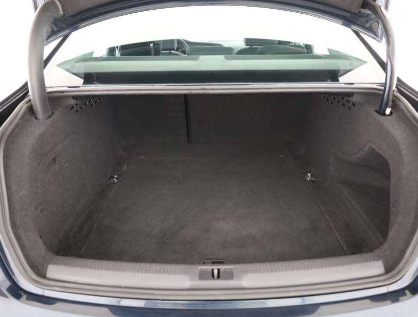 Audi A4, 2010