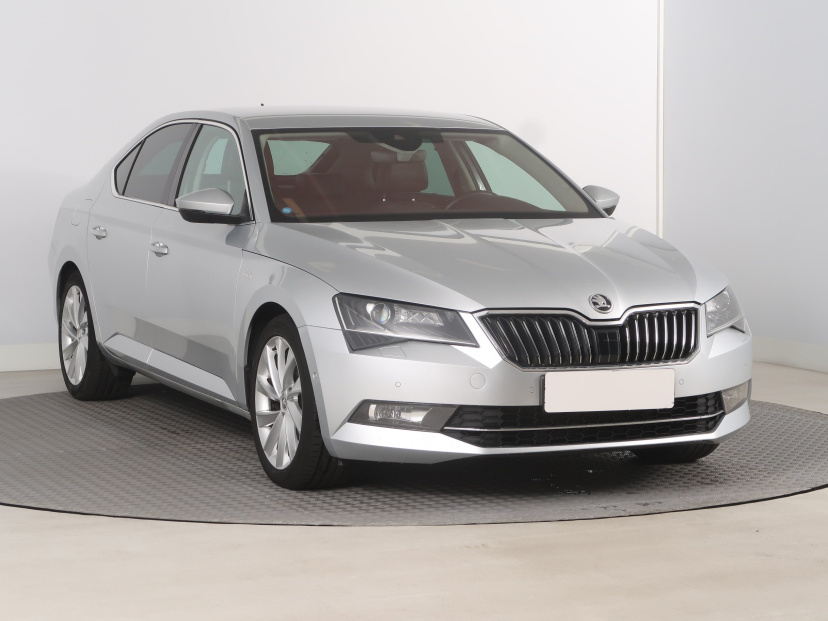 Škoda Superb, 2016