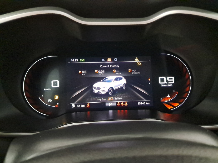 MG ZS SUV, 2023