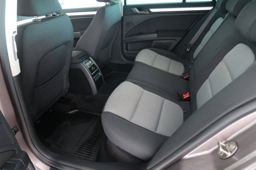 Škoda Superb, 2010