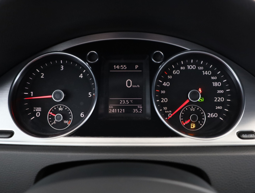 Volkswagen Passat, 2012