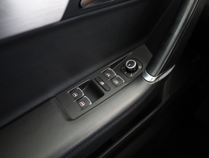 Volkswagen Passat, 2012