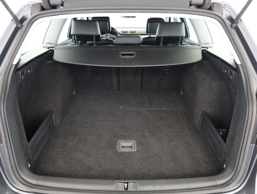 Volkswagen Passat, 2012
