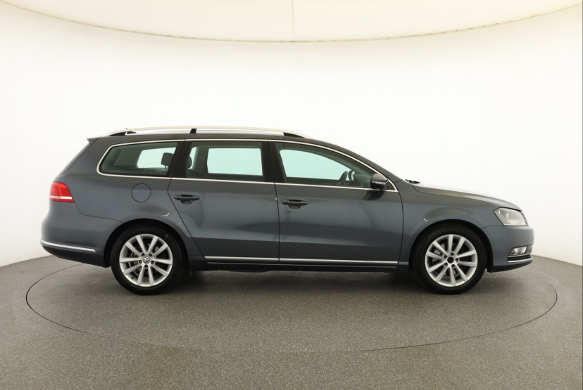 Volkswagen Passat, 2012
