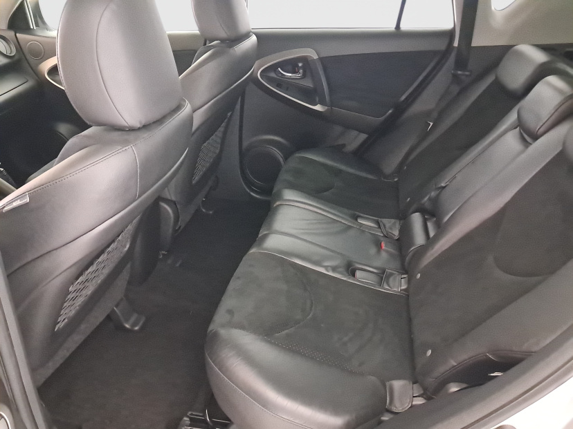 Toyota RAV 4, 2012