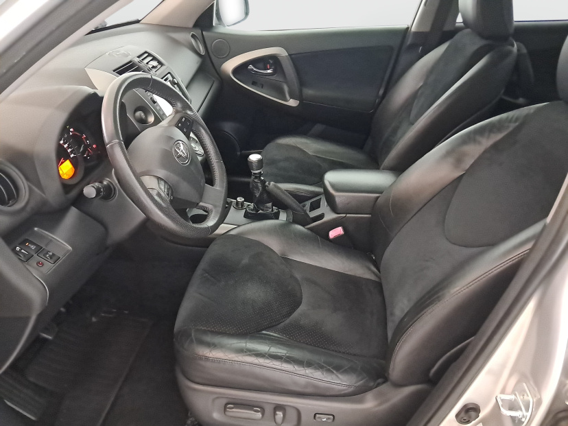 Toyota RAV 4, 2012