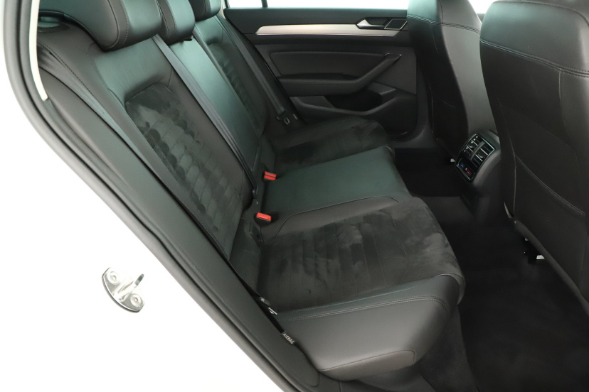 Volkswagen Passat, 2018