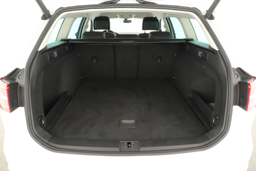 Volkswagen Passat, 2018