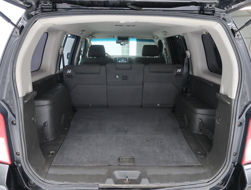 Nissan Pathfinder, 2006