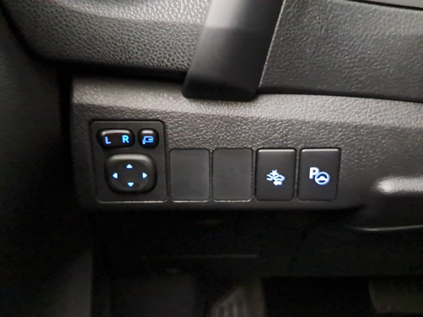 Toyota Auris, 2015