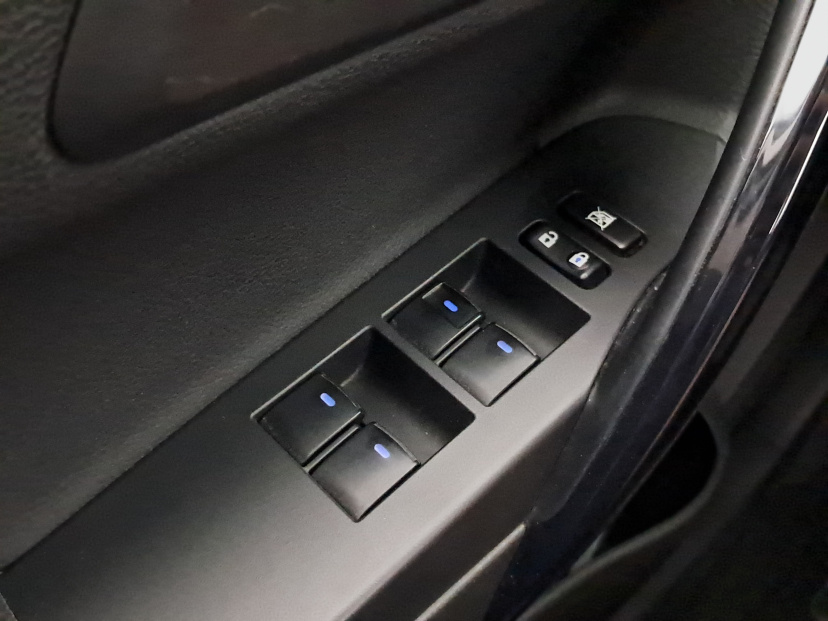 Toyota Auris, 2015