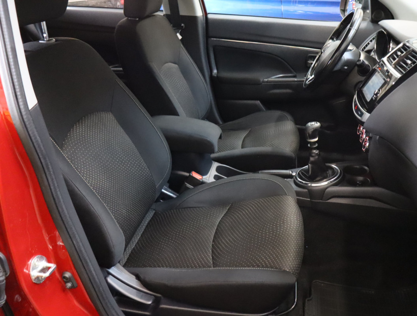 Mitsubishi ASX, 2015