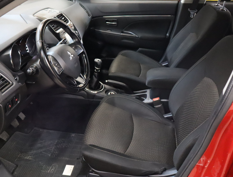 Mitsubishi ASX, 2015