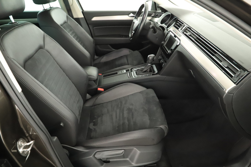 Volkswagen Passat, 2015