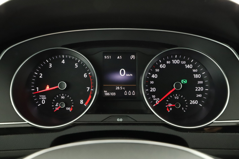 Volkswagen Passat, 2015