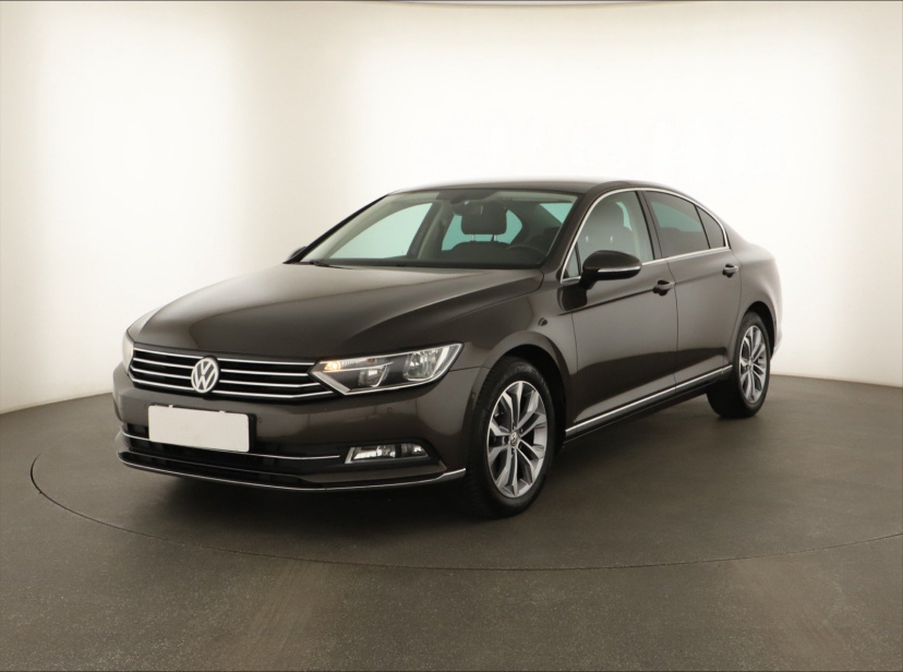 Volkswagen Passat, 2015