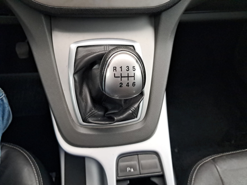 Ford Kuga, 2010