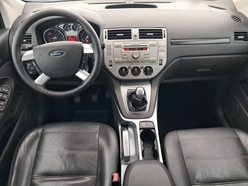 Ford Kuga, 2010