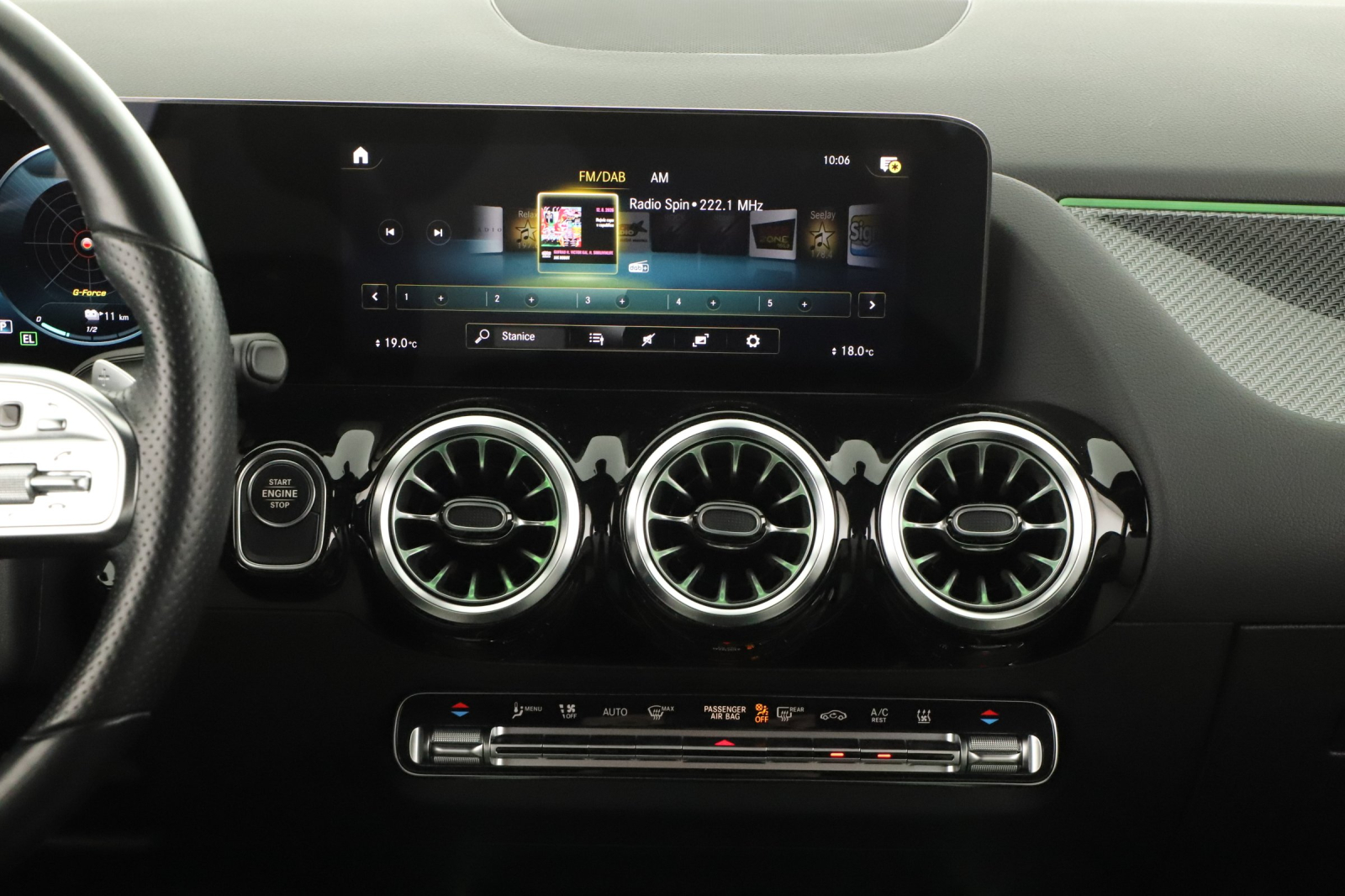 Mercedes-Benz GLA - 2022