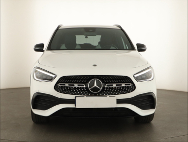 Mercedes-Benz GLA - 2022