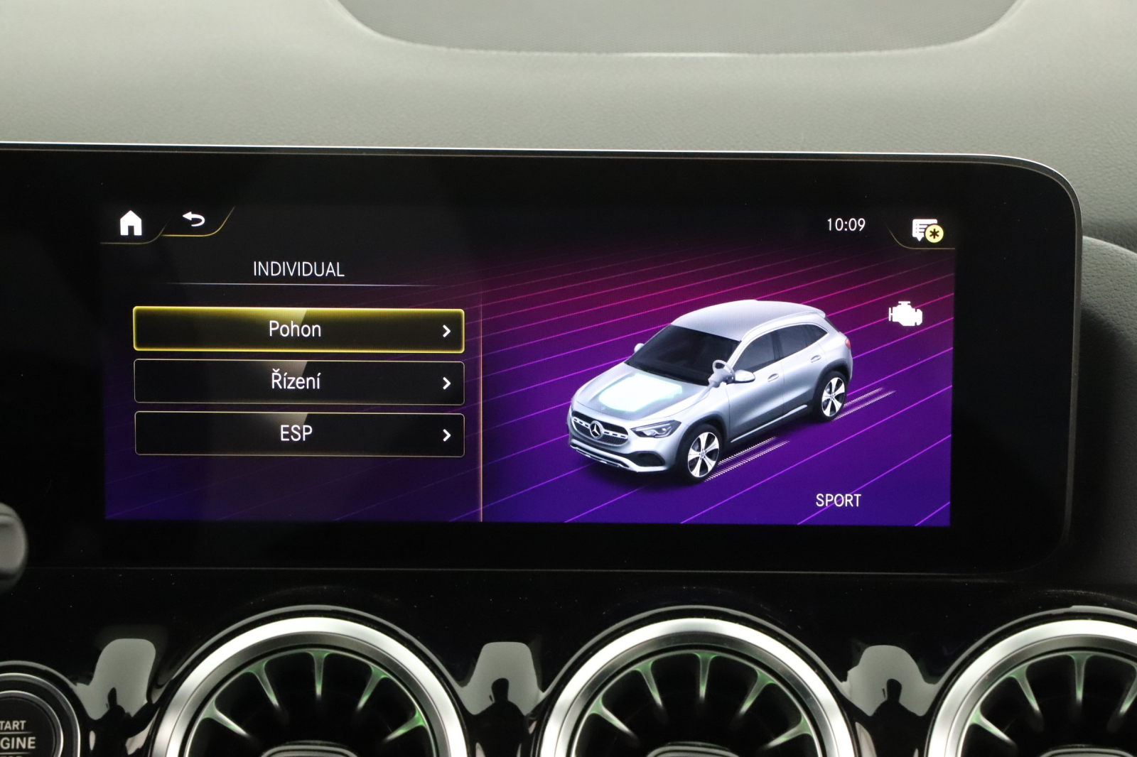 Mercedes-Benz GLA - 2022