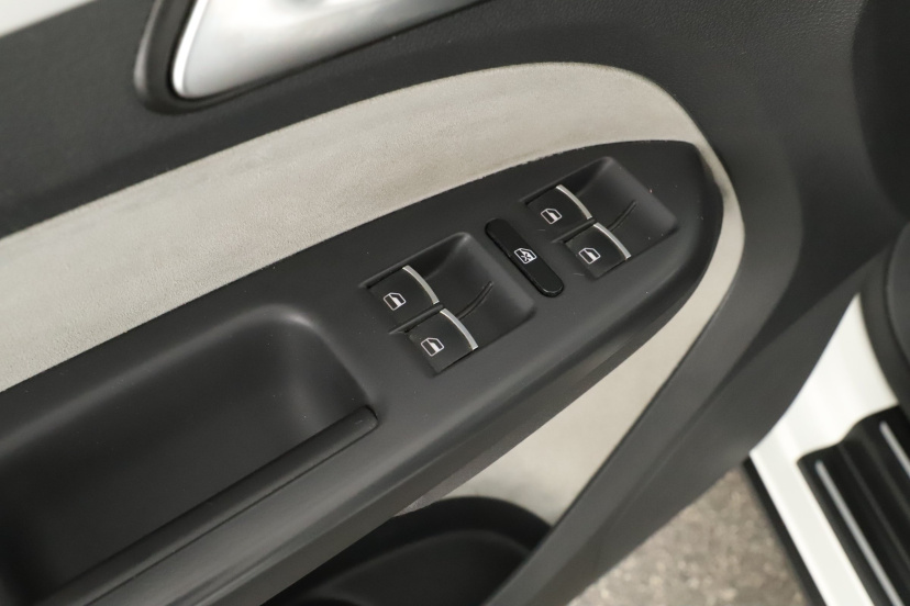 Volkswagen Touran, 2014