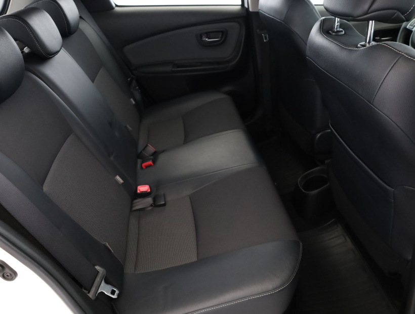 Toyota Yaris, 2015