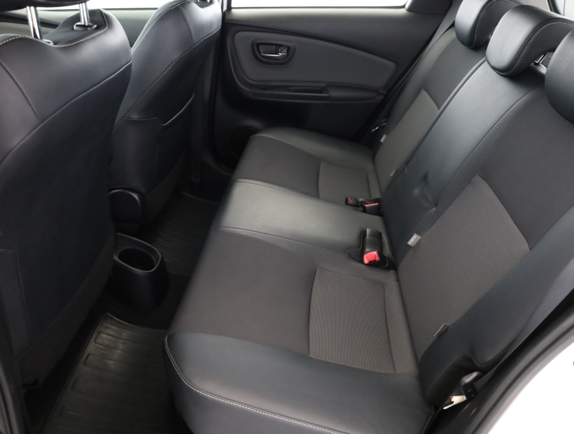 Toyota Yaris, 2015