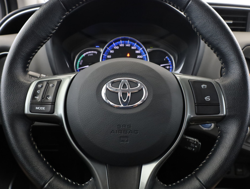 Toyota Yaris, 2015