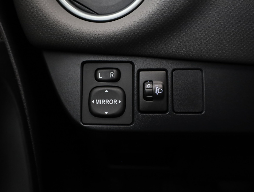 Toyota Yaris, 2015