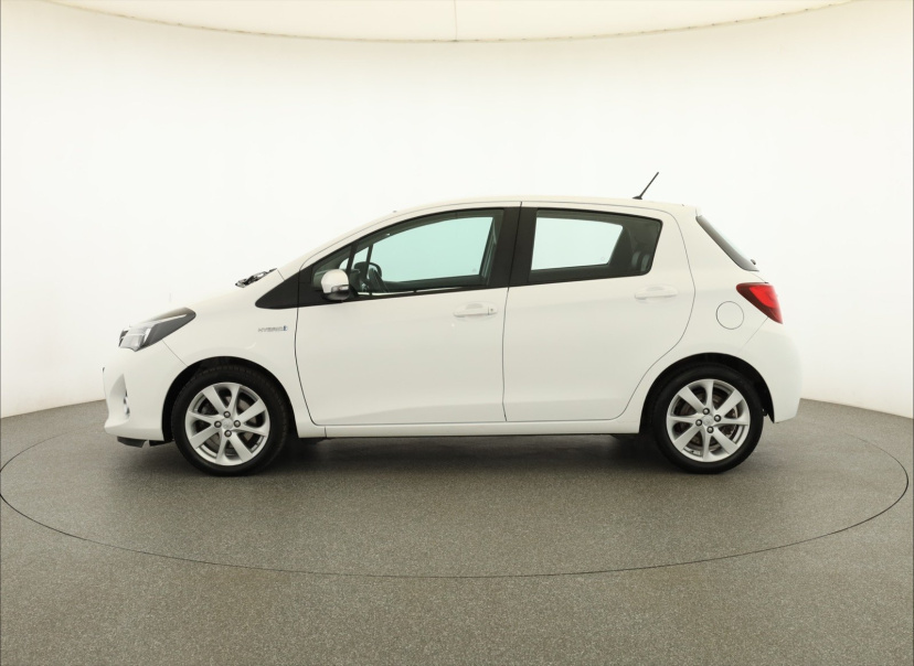 Toyota Yaris, 2015
