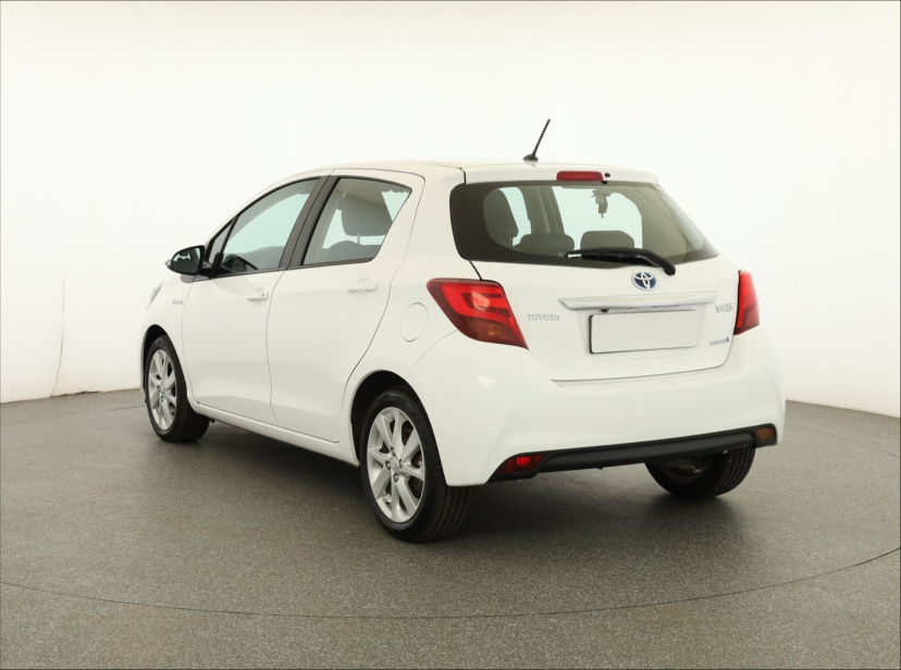 Toyota Yaris, 2015