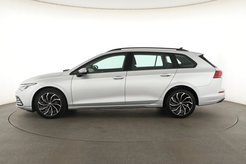 Volkswagen Golf, 2021